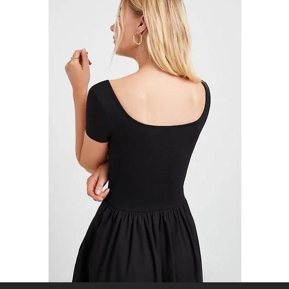 Scoop Neck Black Maxi Dress - Picture 3 of 4